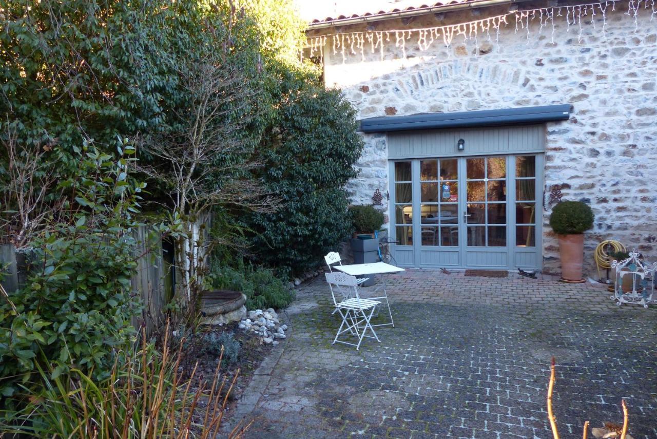 Gite Du Hameau D'Amignie Vernay Bagian luar foto